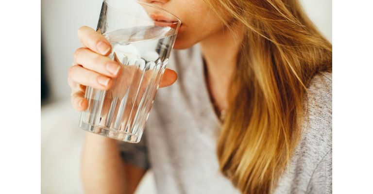 Важливість води для здоров'я та роботи всього організму