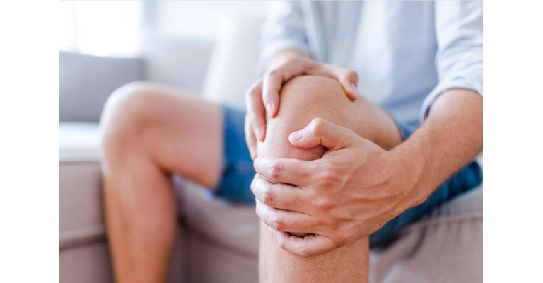 Як полегшити ранкову скутість та біль у суглобах