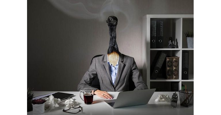 10 признаков эмоционального истощения: как с этим бороться?